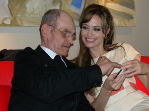 Angelina Jolie-Barladeanu