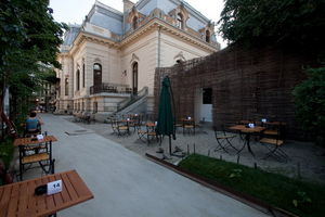 Sub_Carturesti devine Cafe Verona