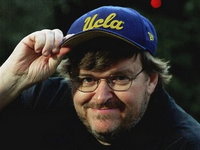 Michael Moore militeaza pentru prezenta la vot