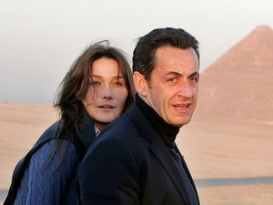 E oficial: doamna Sarkozy este asteptata pe platourile de filmare