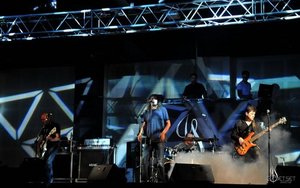 The Jet Set Band a cantat in deschiderea concertului IRIS
