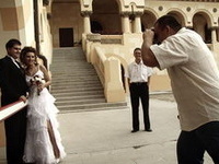 Nunti, muzici si casete video la HBO