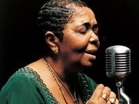 Cesaria Evora reia concertul de la Bucuresti in octombrie