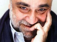 Demis Roussos si-a amanat concertele din Romania